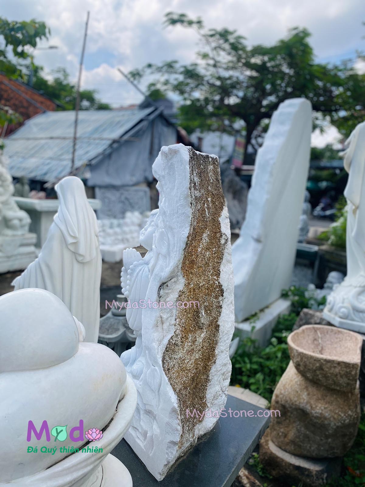 Tượng Chú Tiểu đá Cẩm Thạch Trắng