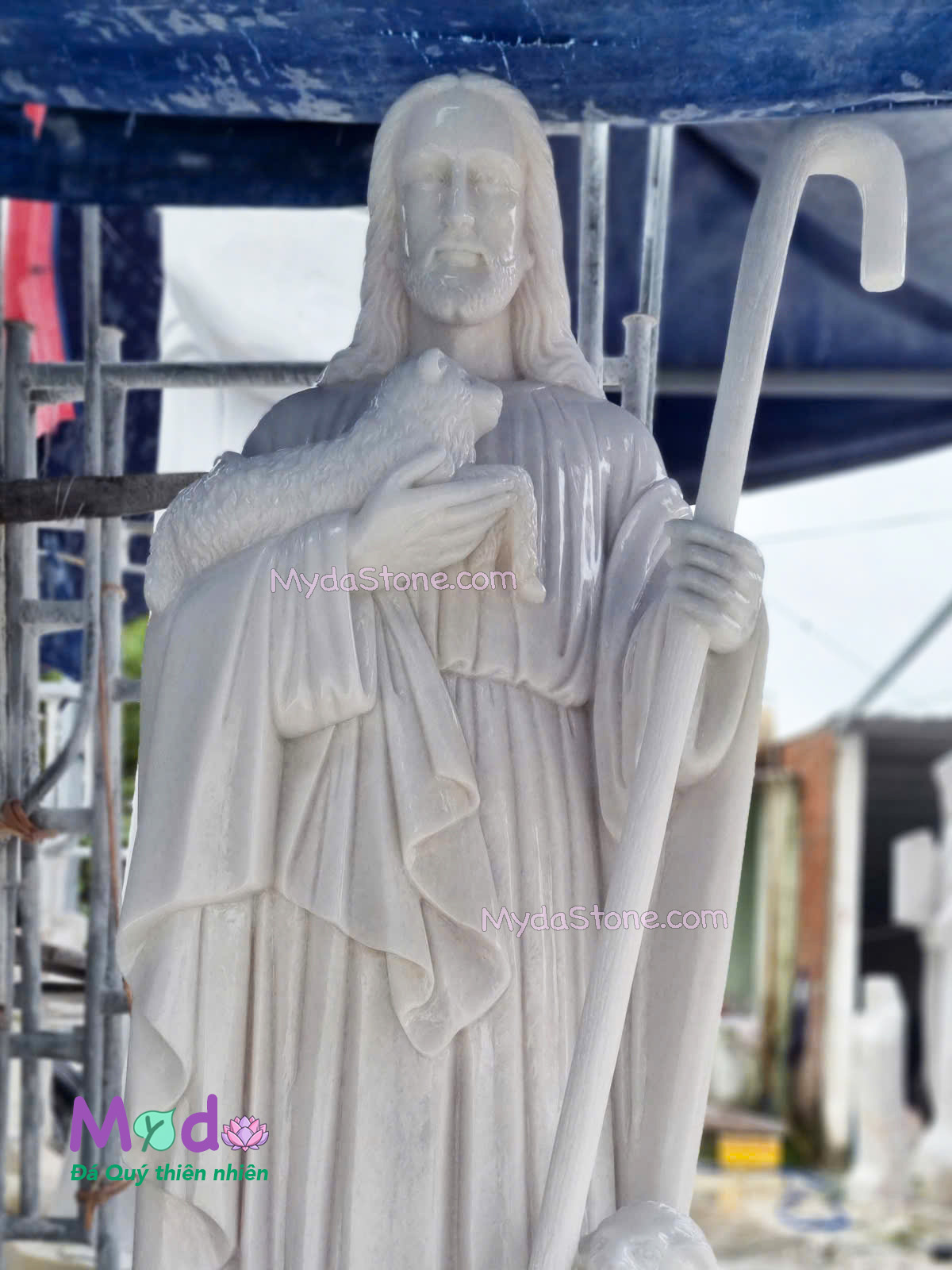 Tượng Chúa Chiên Lành đá Cẩm Thạch Trắng