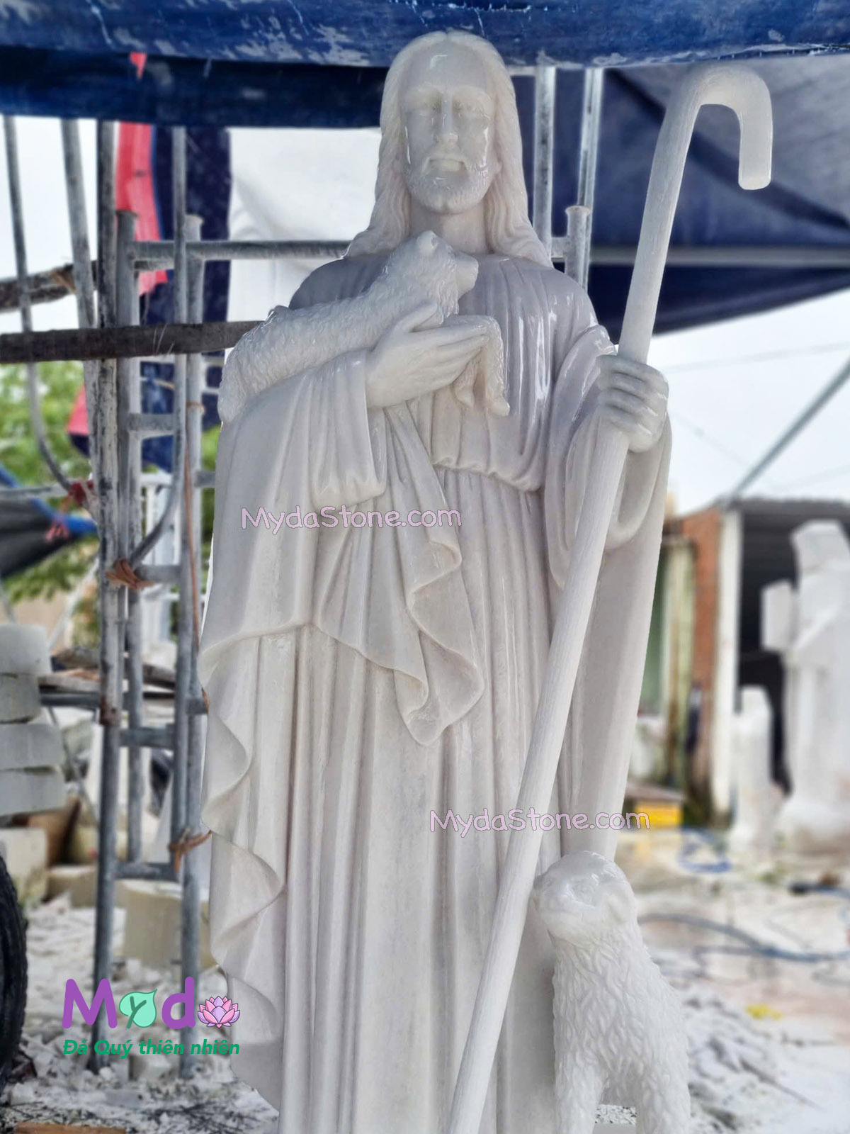 Tượng Chúa Chiên Lành đá Cẩm Thạch Trắng