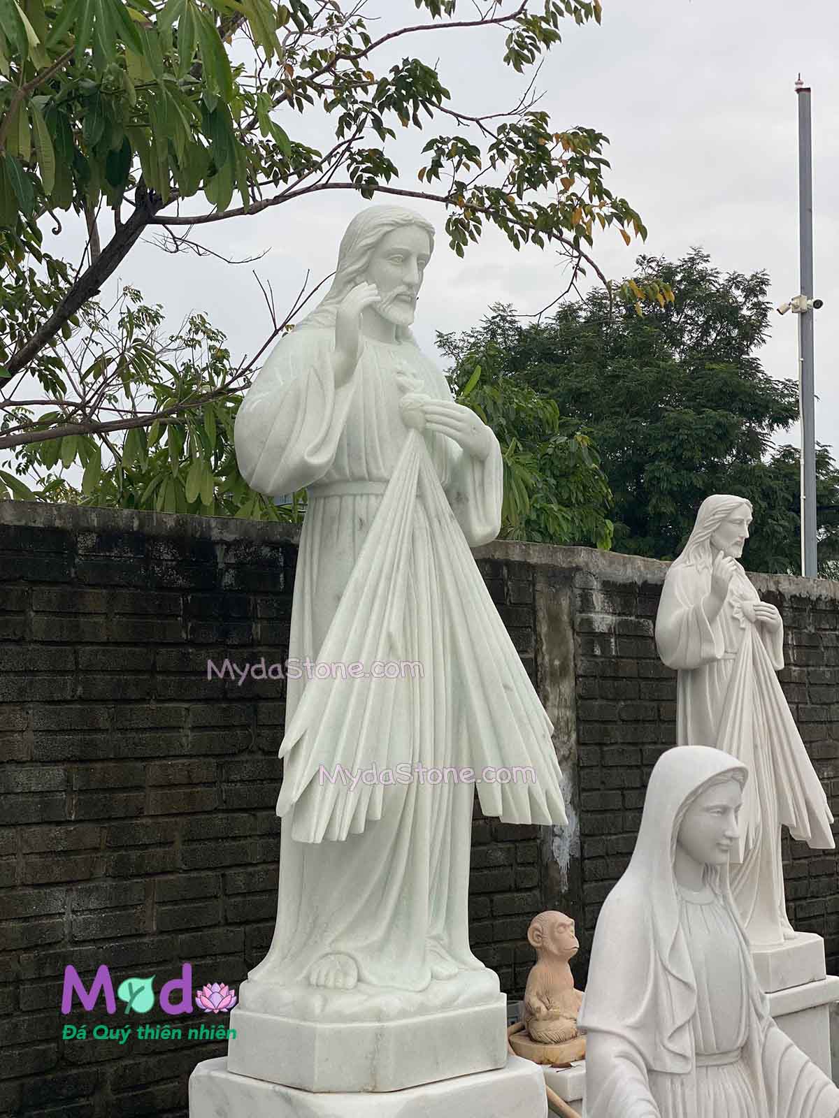 Tượng Lòng Chúa Thương Xót đá Cẩm Thạch Trắng Xanh