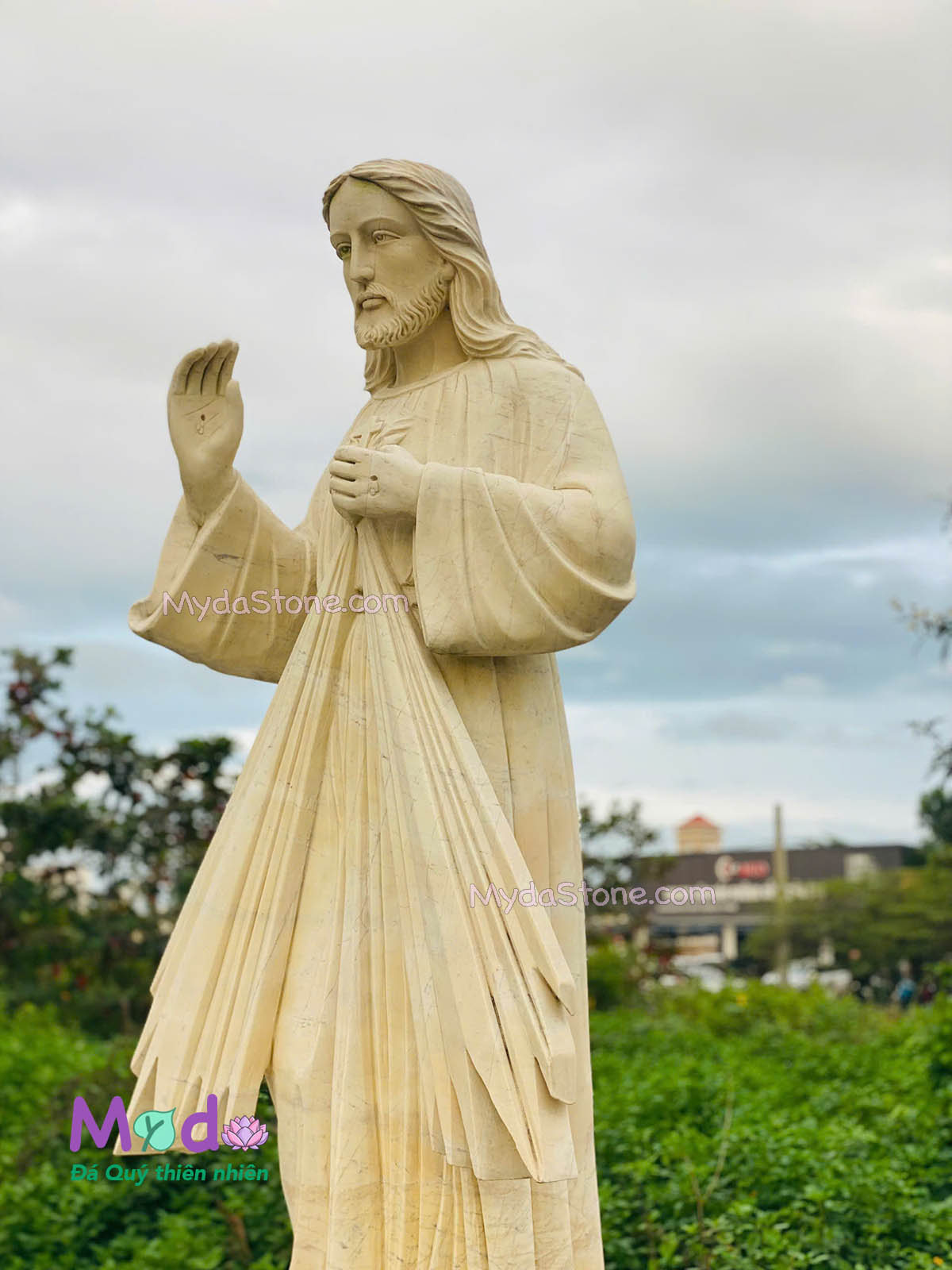 Tượng Lòng Chúa Thương Xót đá Cà Rốt Vàng
