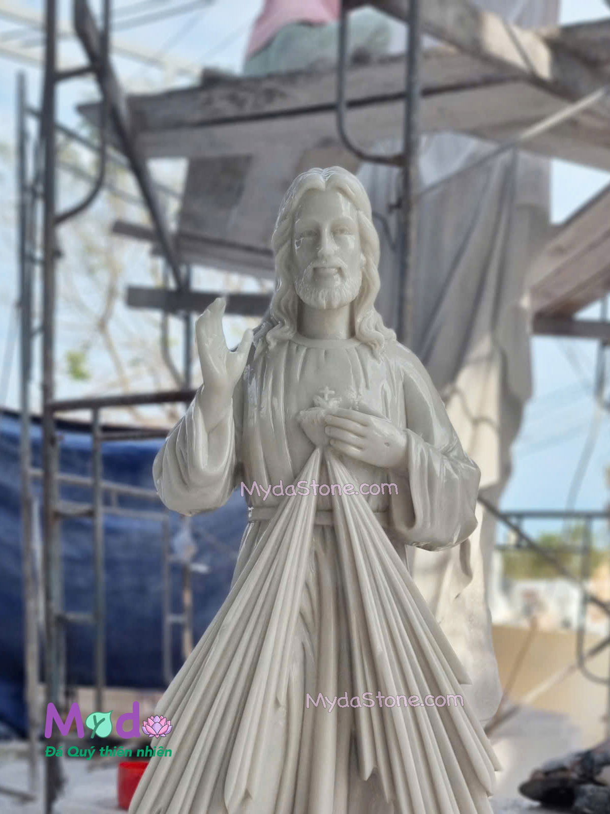 Tượng Lòng Chúa Thương Xót đá Cẩm Thạch Trắng