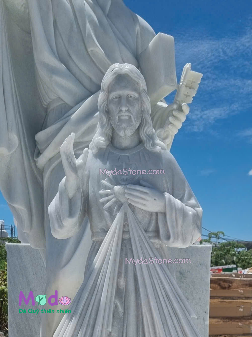 Tượng Lòng Chúa Thương Xót đá Cẩm Thạch Trắng Xanh
