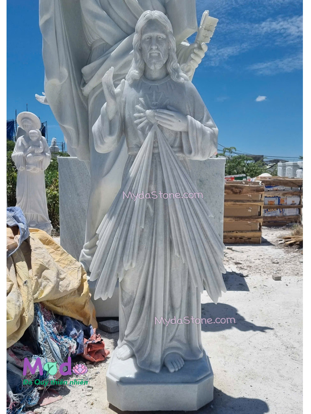 Tượng Lòng Chúa Thương Xót đá Cẩm Thạch Trắng Xanh