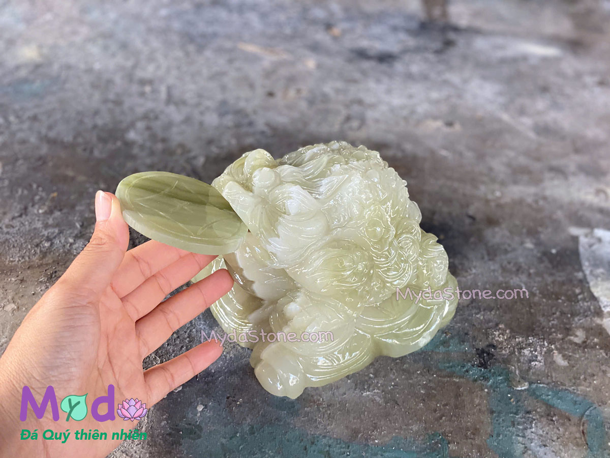 Tượng Cóc Thiềm Thừ đá Ngọc Xanh Pakistan