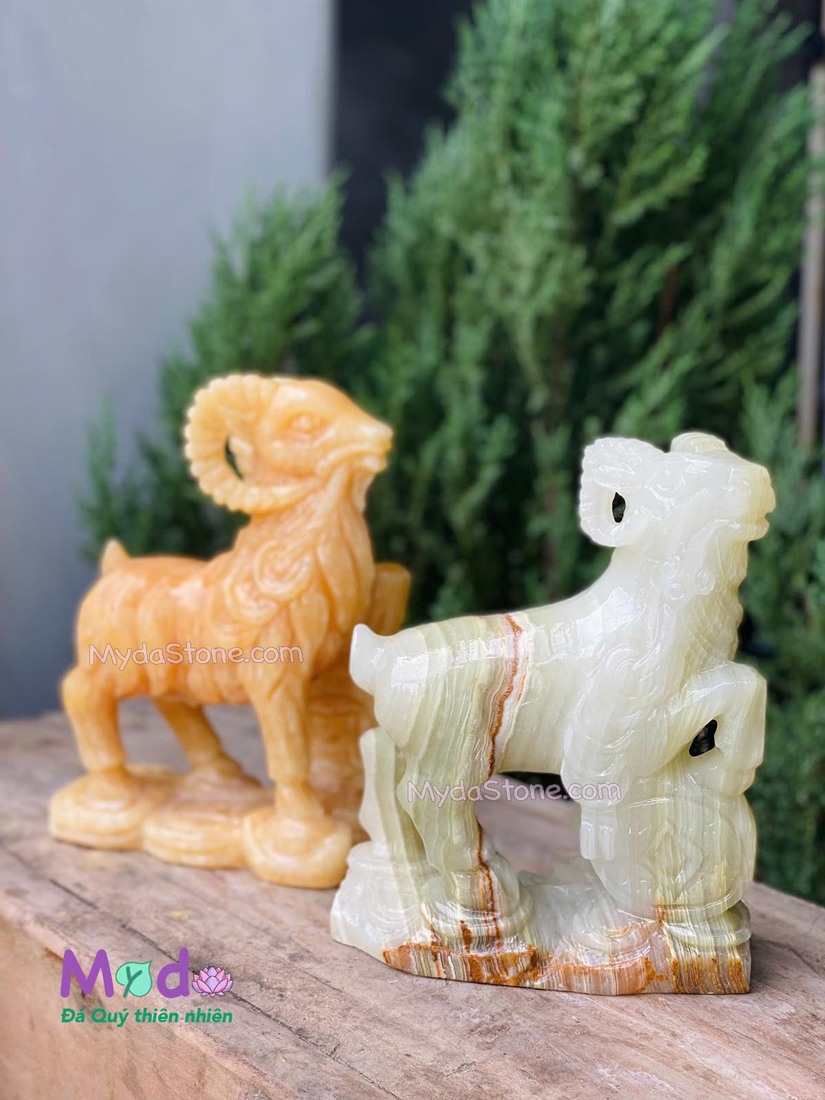 Tượng Con Dê phong thuỷ đá Ngọc Xanh Pakistan