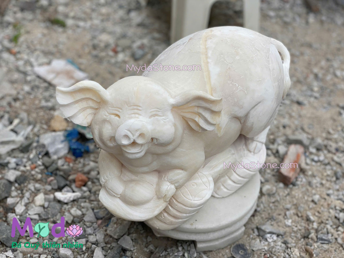 Tượng con Heo phong thuỷ đá Cẩm Thạch Trắng