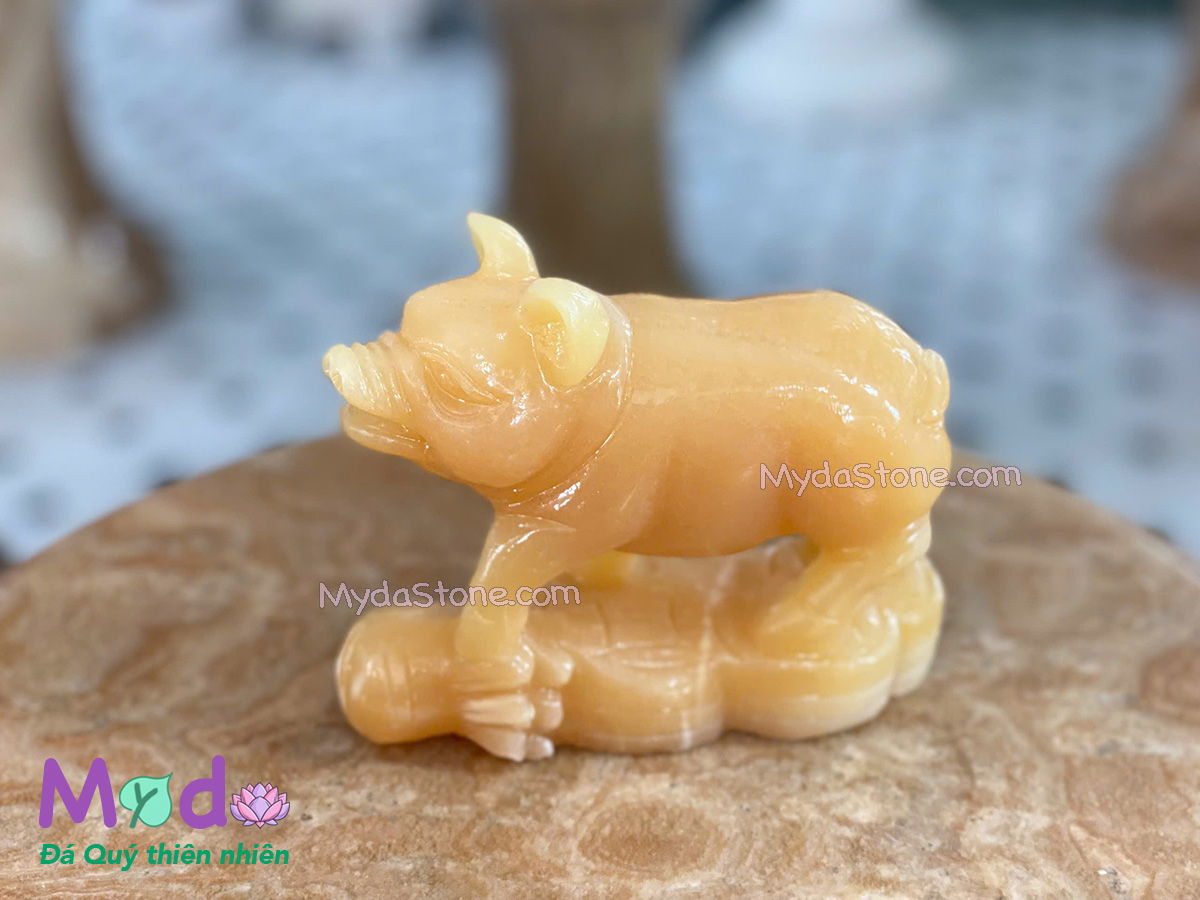 Tượng Con Heo phong thuỷ đá Ngọc Hoàng Long