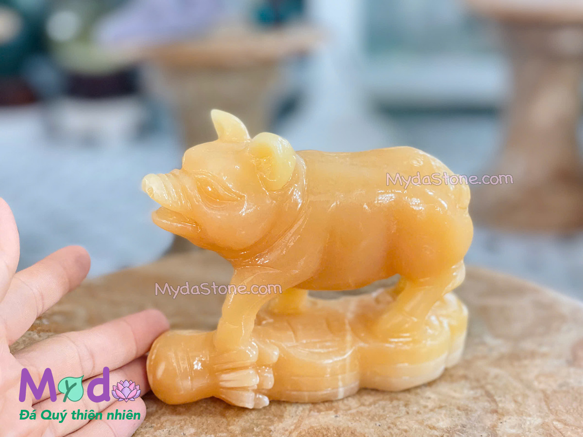 Tượng Con Heo phong thuỷ đá Ngọc Hoàng Long