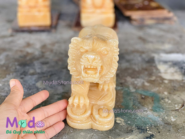 Tượng Con Hổ Đá Ngọc Hoàng Long
