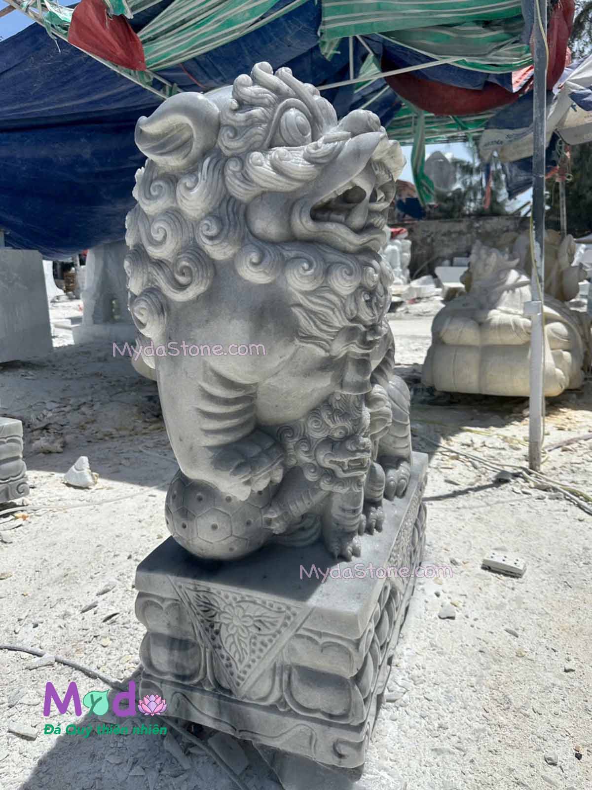 Tượng Con Nghê đá Cẩm Thạch Trắng Xám