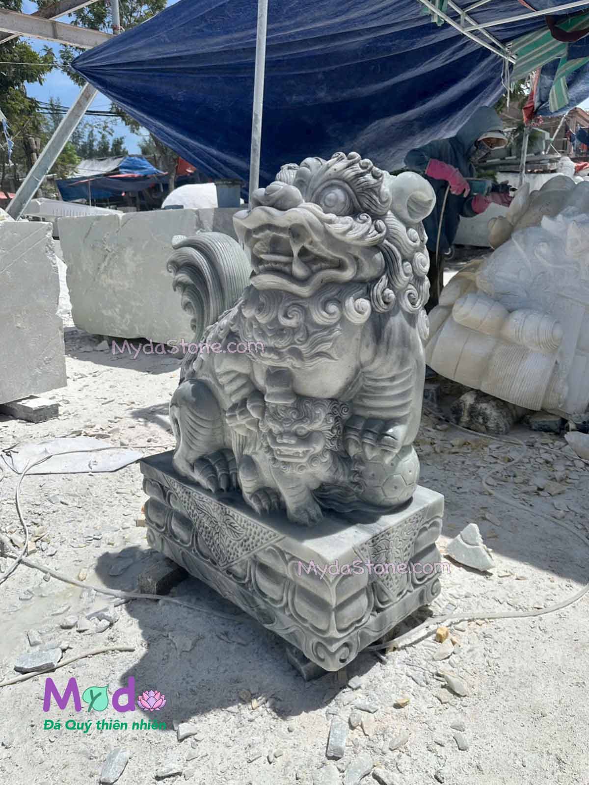 Tượng Con Nghê đá Cẩm Thạch Trắng Xám