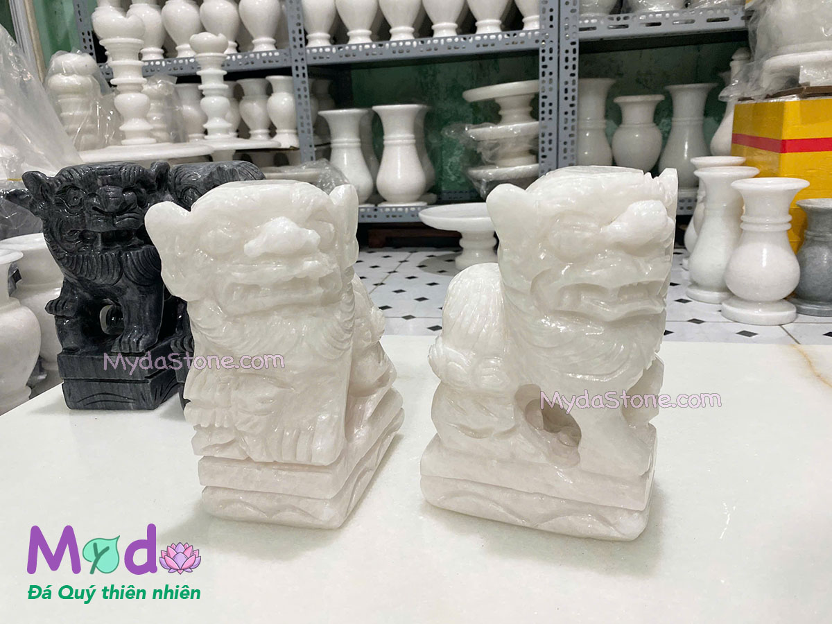 Tượng Con Nghê quay đầu đá Cẩm Thạch Trắng