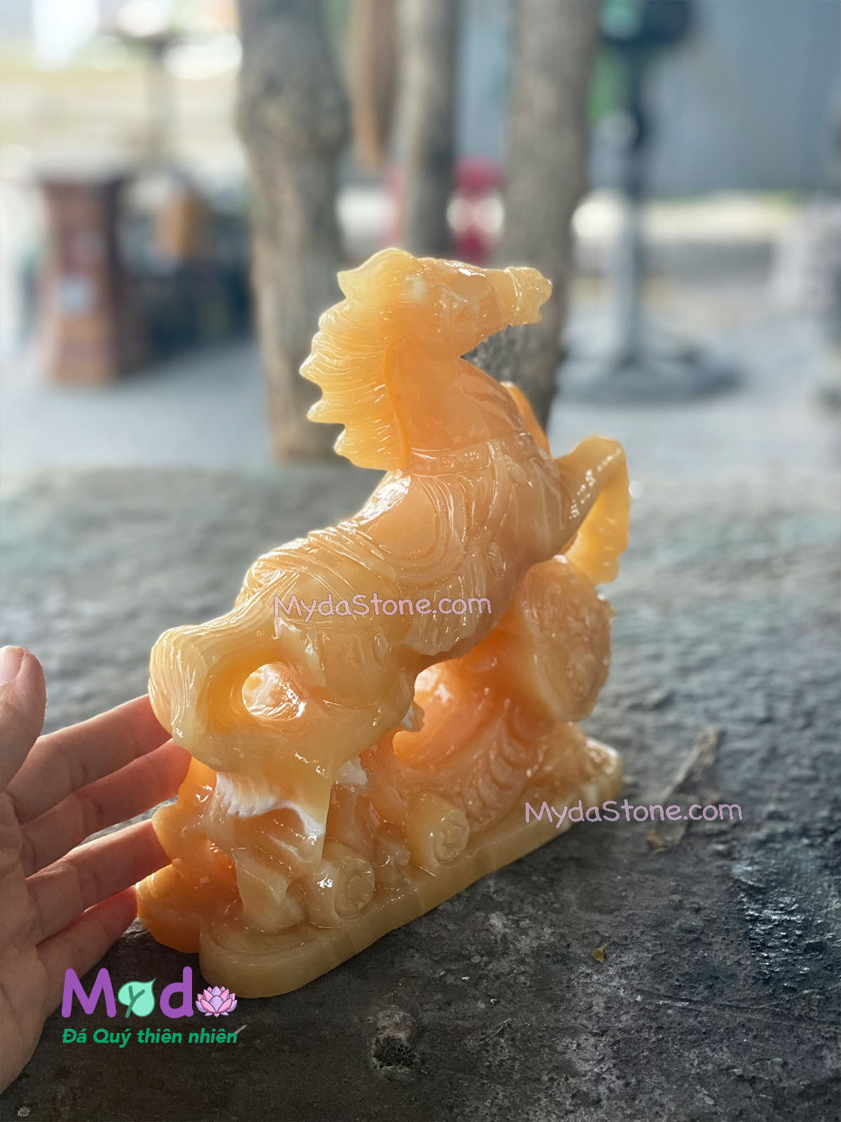 Tượng Ngựa Như Ý đá Ngọc Hoàng Long