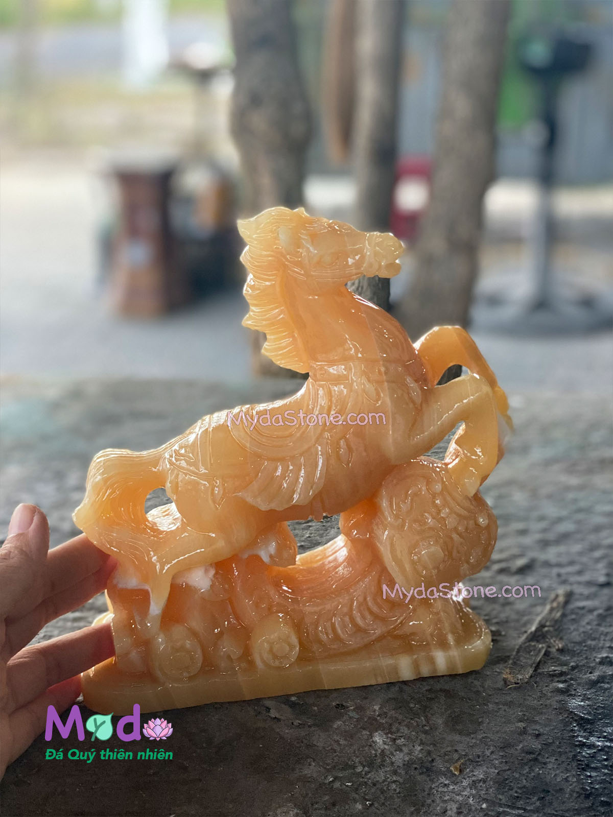Tượng Ngựa Như Ý đá Ngọc Hoàng Long