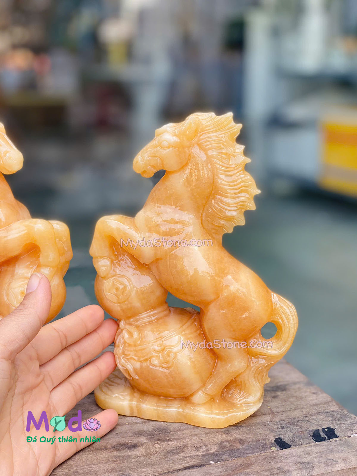 Tượng Ngựa Phong Thuỷ đá Ngọc Hoàng Long