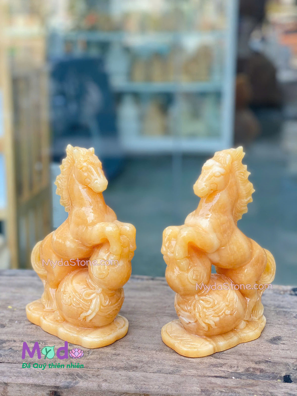 Tượng Ngựa Phong Thuỷ đá Ngọc Hoàng Long