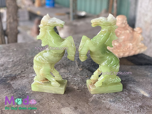 Tượng Ngựa Phong Thuỷ đá Ngọc Xanh Pakistan