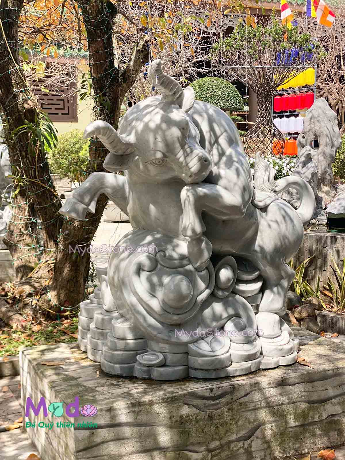 Tượng Con Trâu phong thuỷ đá Cẩm Thạch Xám