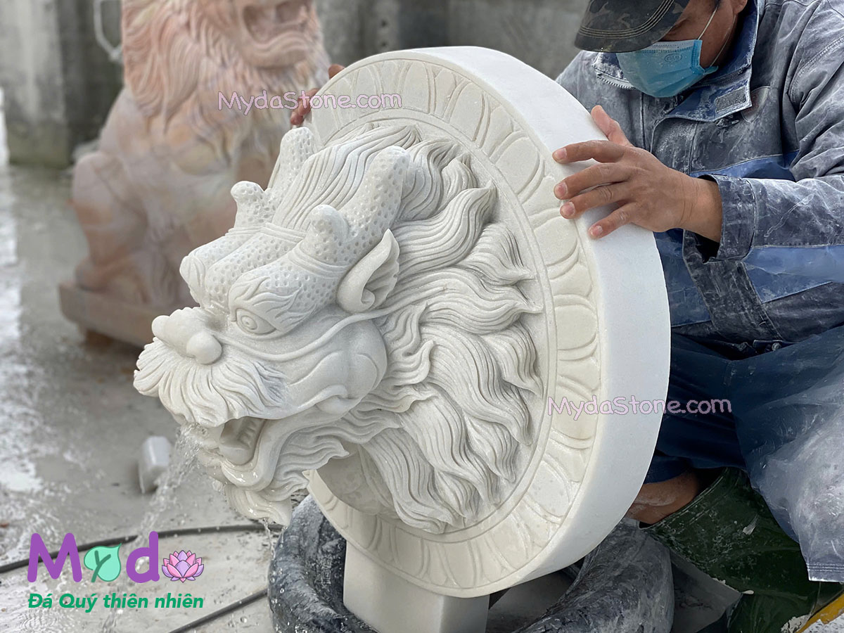 Tượng Đầu Rồng phun nước đá Cẩm Thạch Trắng