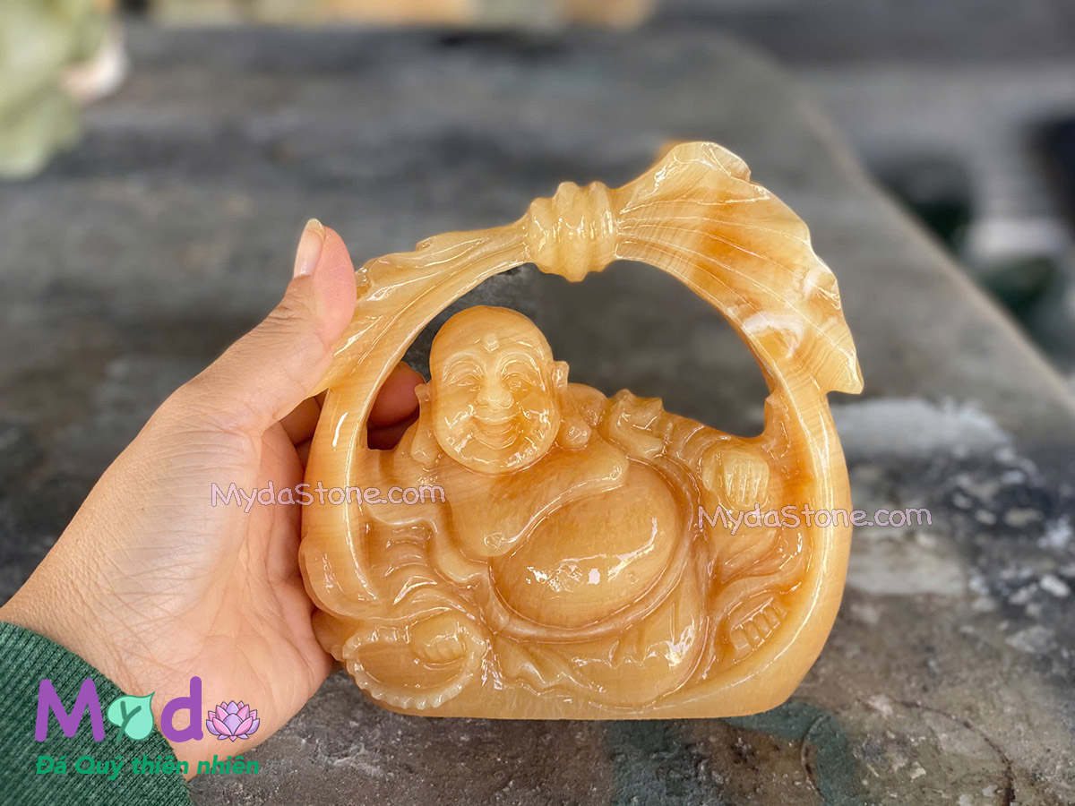 Tượng Phật Di Lặc đá Ngọc Hoàng Long