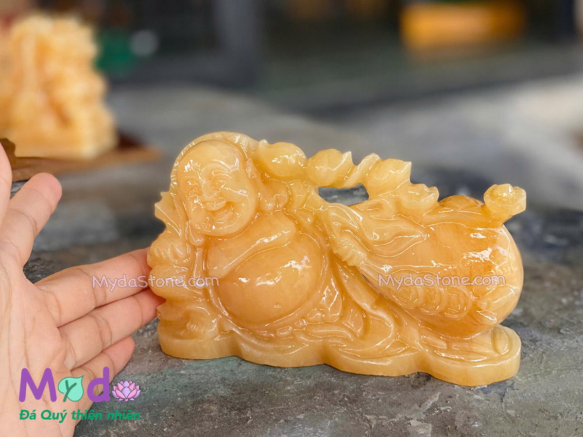 Tượng Di Lặc kéo bao tiền đá Ngọc Hoàng Long