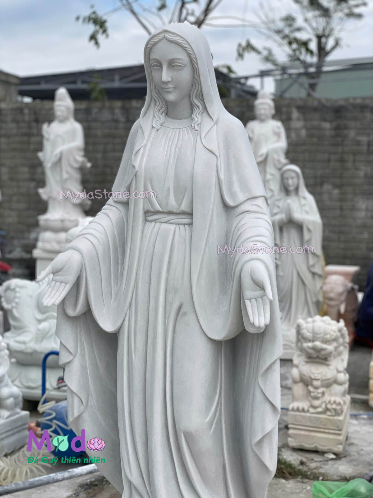 Tượng Đức Mẹ Ban Ơn đá Cẩm Thạch Trắng