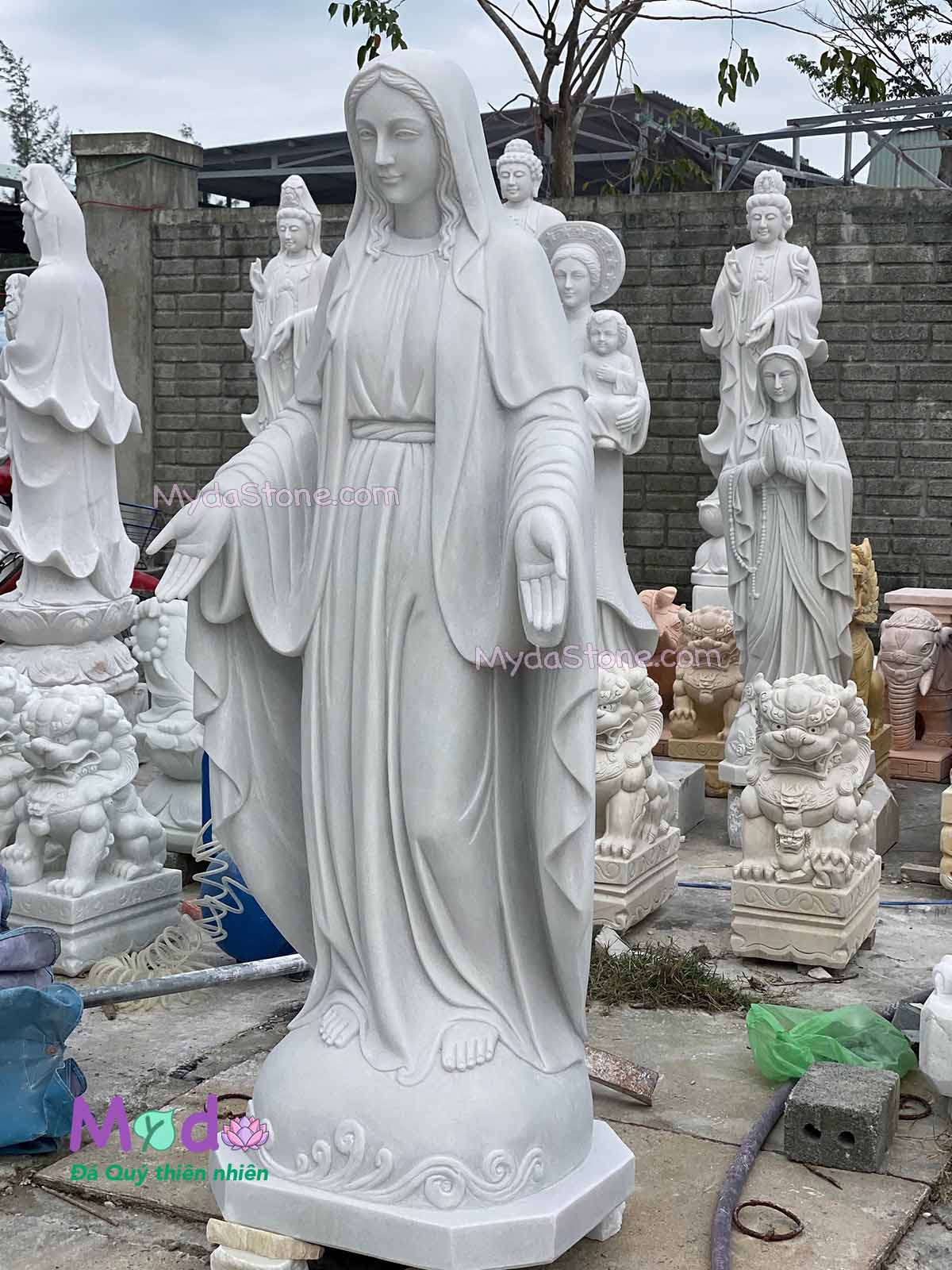 Tượng Đức Mẹ Ban Ơn đá Cẩm Thạch Trắng