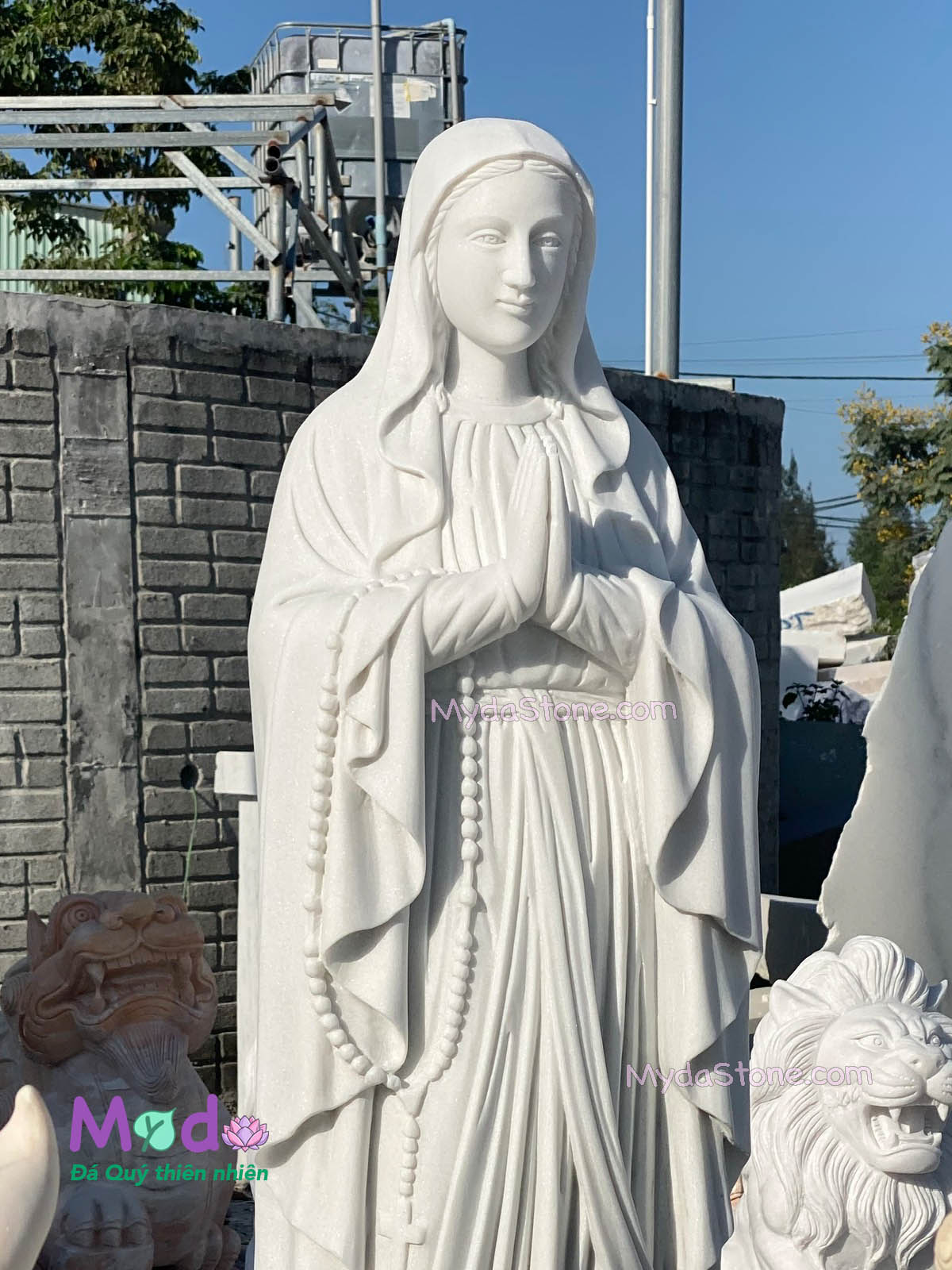 Tượng Đức Mẹ Chắp Tay đá Cẩm Thạch Trắng