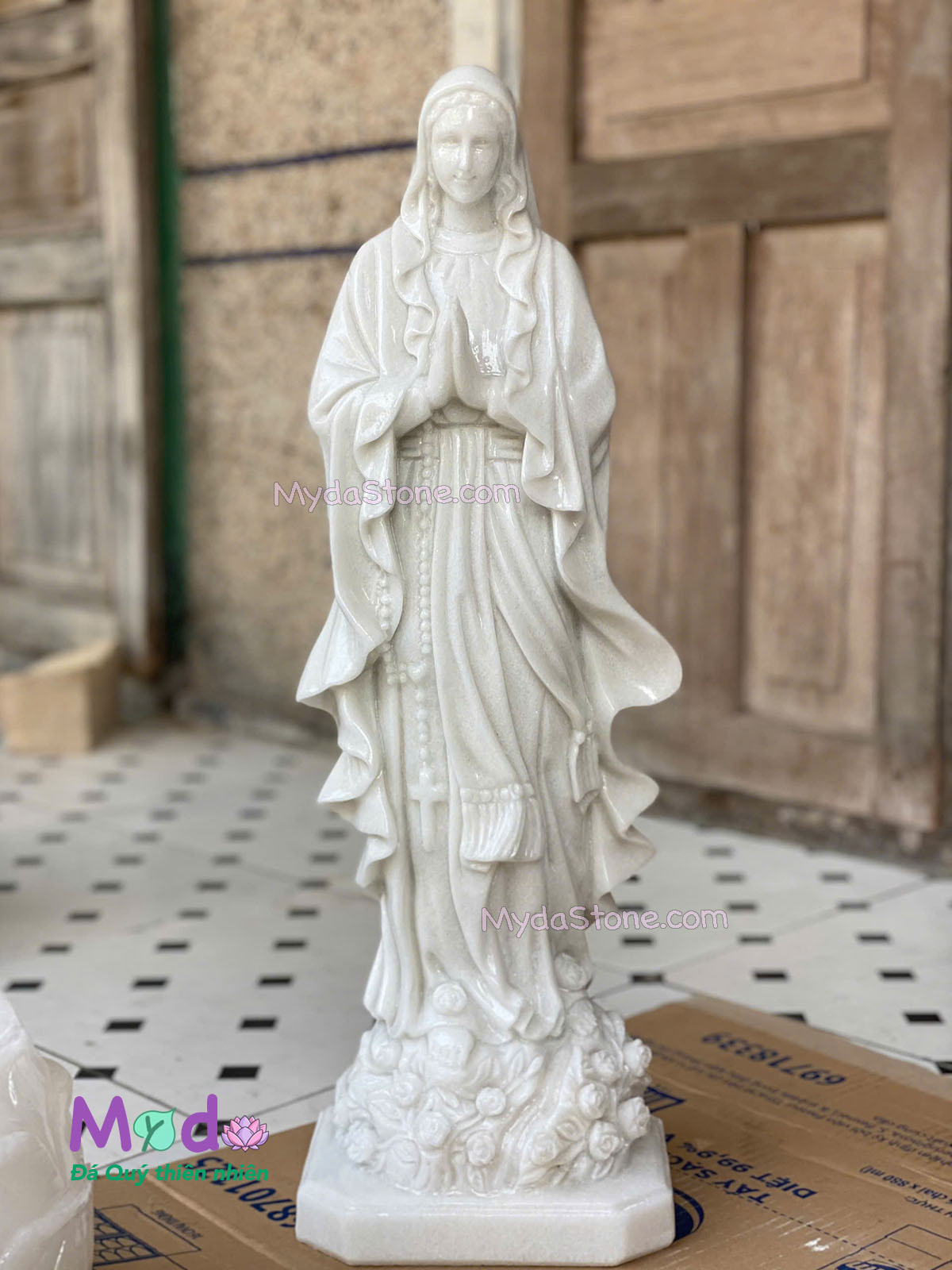 Tượng Đức Mẹ Lộ Đức đá Cẩm Thạch Trắng