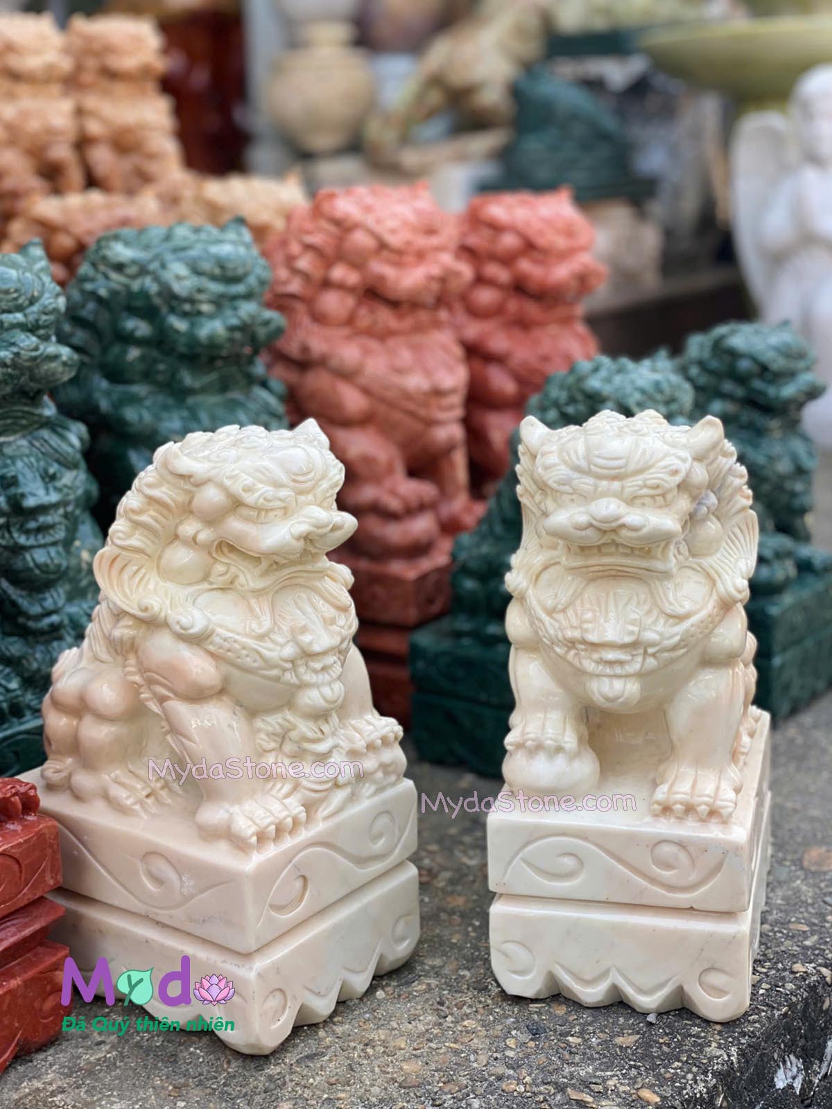 Tượng Kỳ Lân đá Cà Rốt Vàng