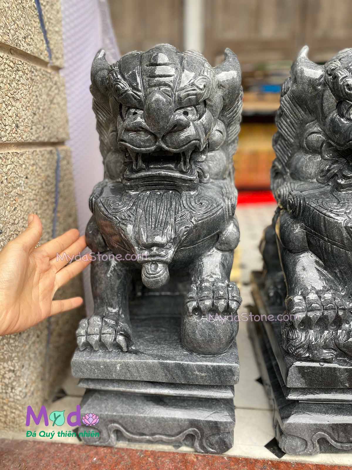 Tượng Kỳ Lân để Lăng Mộ đá Cẩm Thạch Đen