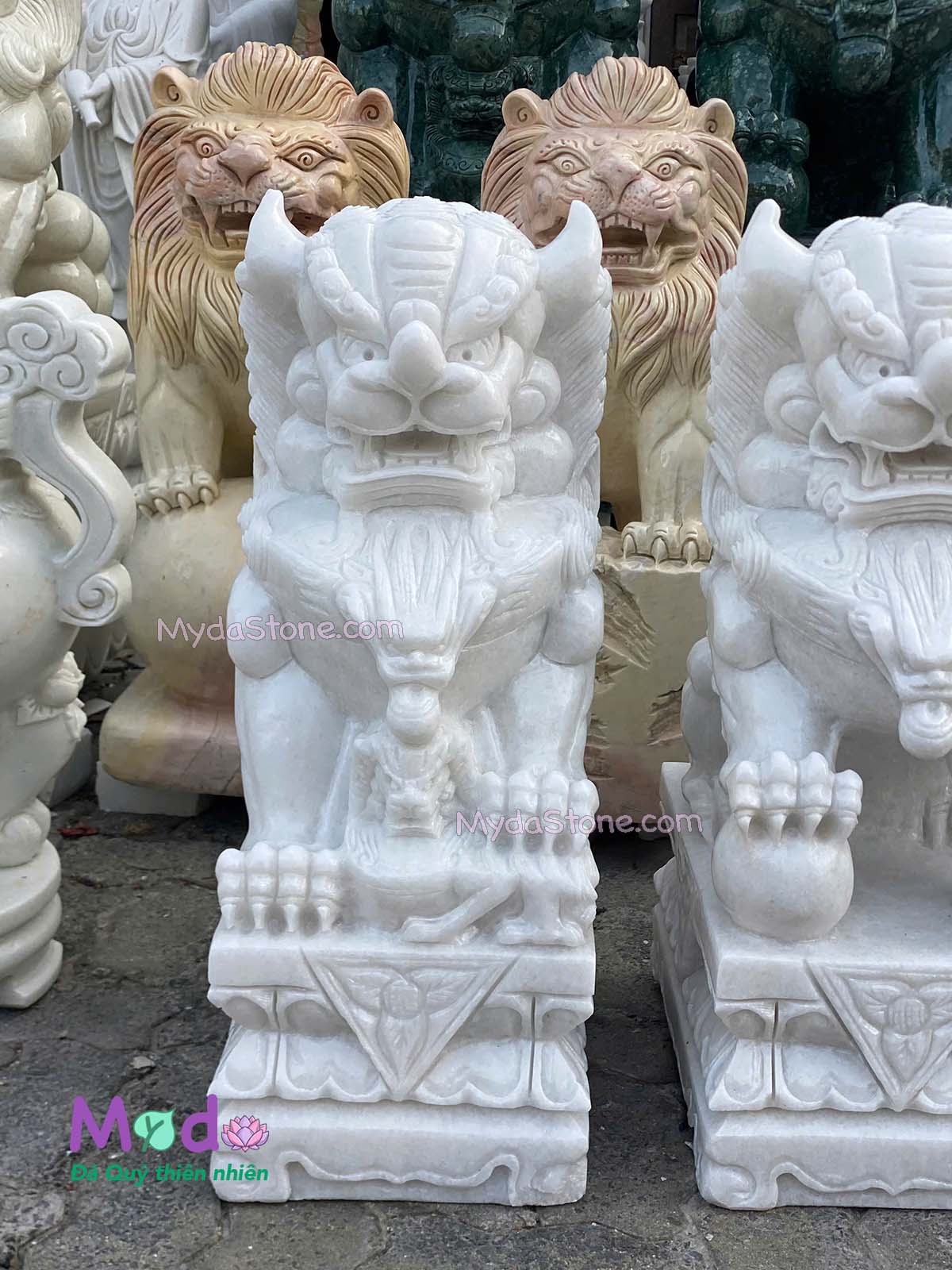 Tượng Kỳ Lân đá Cẩm Thạch Trắng