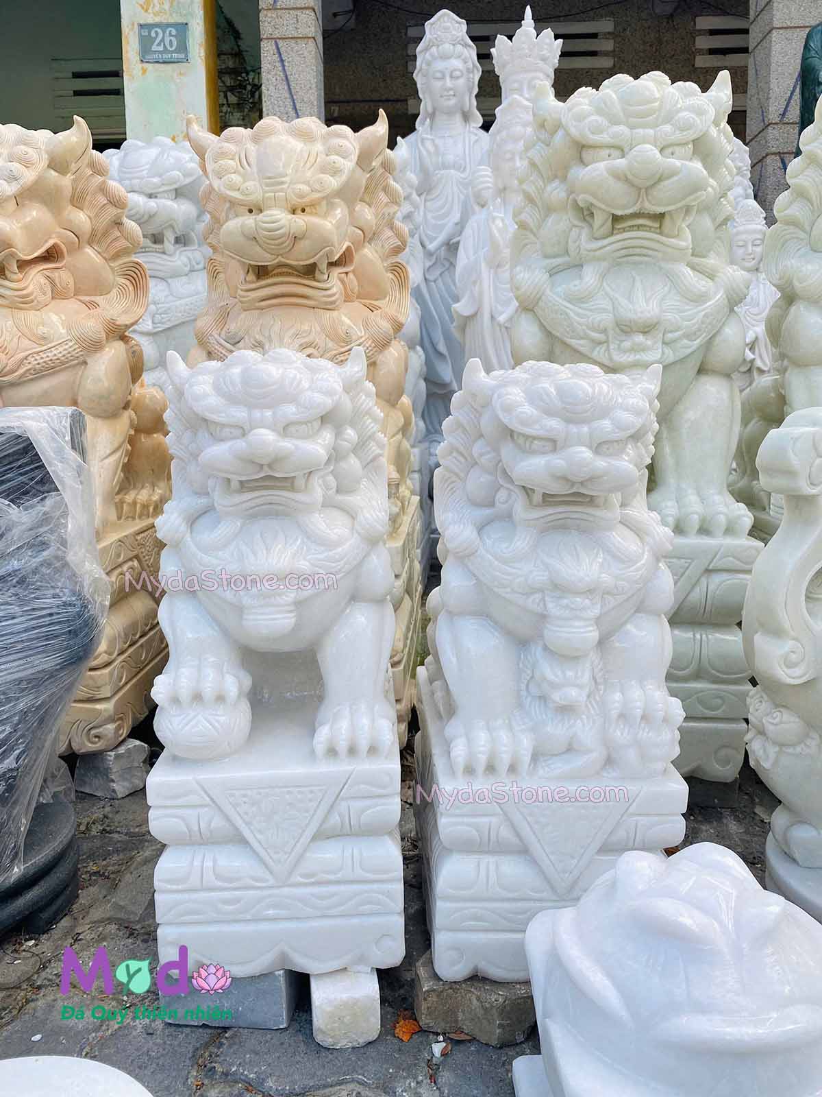 Tượng Kỳ Lân đá Cẩm Thạch Trắng