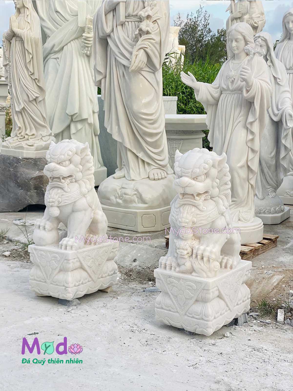 Tượng Kỳ Lân đá Cẩm Thạch Trắng