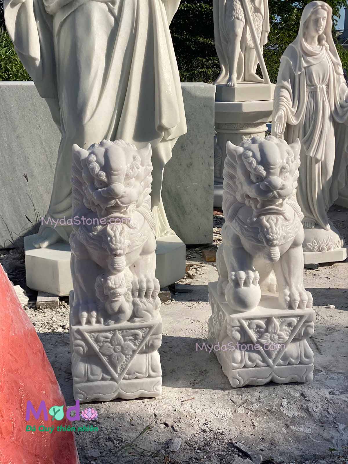 Tượng Kỳ Lân để Lăng Mộ đá Cẩm Thạch Trắng