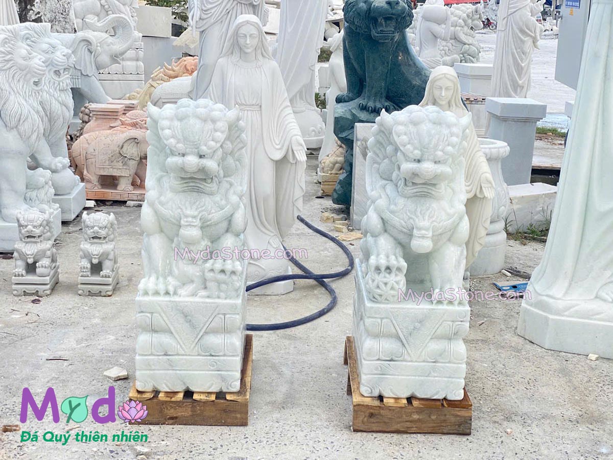 Tượng Kỳ Lân đá Cẩm Thạch Trắng Xanh