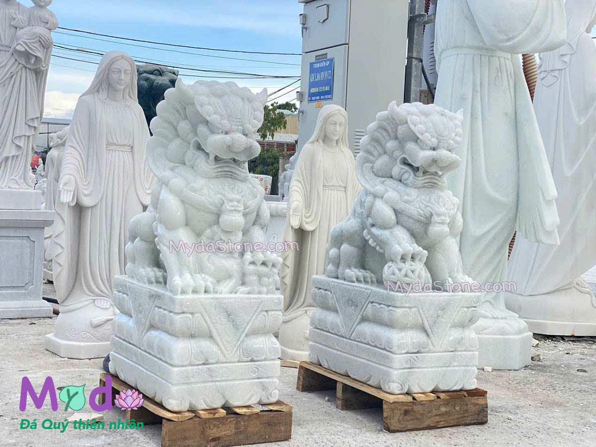 Tượng Kỳ Lân đá Cẩm Thạch Trắng Xanh