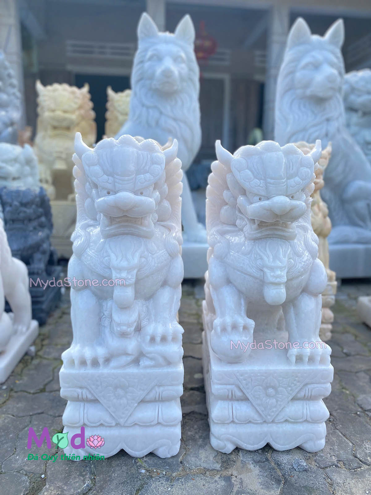 Tượng Kỳ Lân đá Cẩm Thạch Trắng
