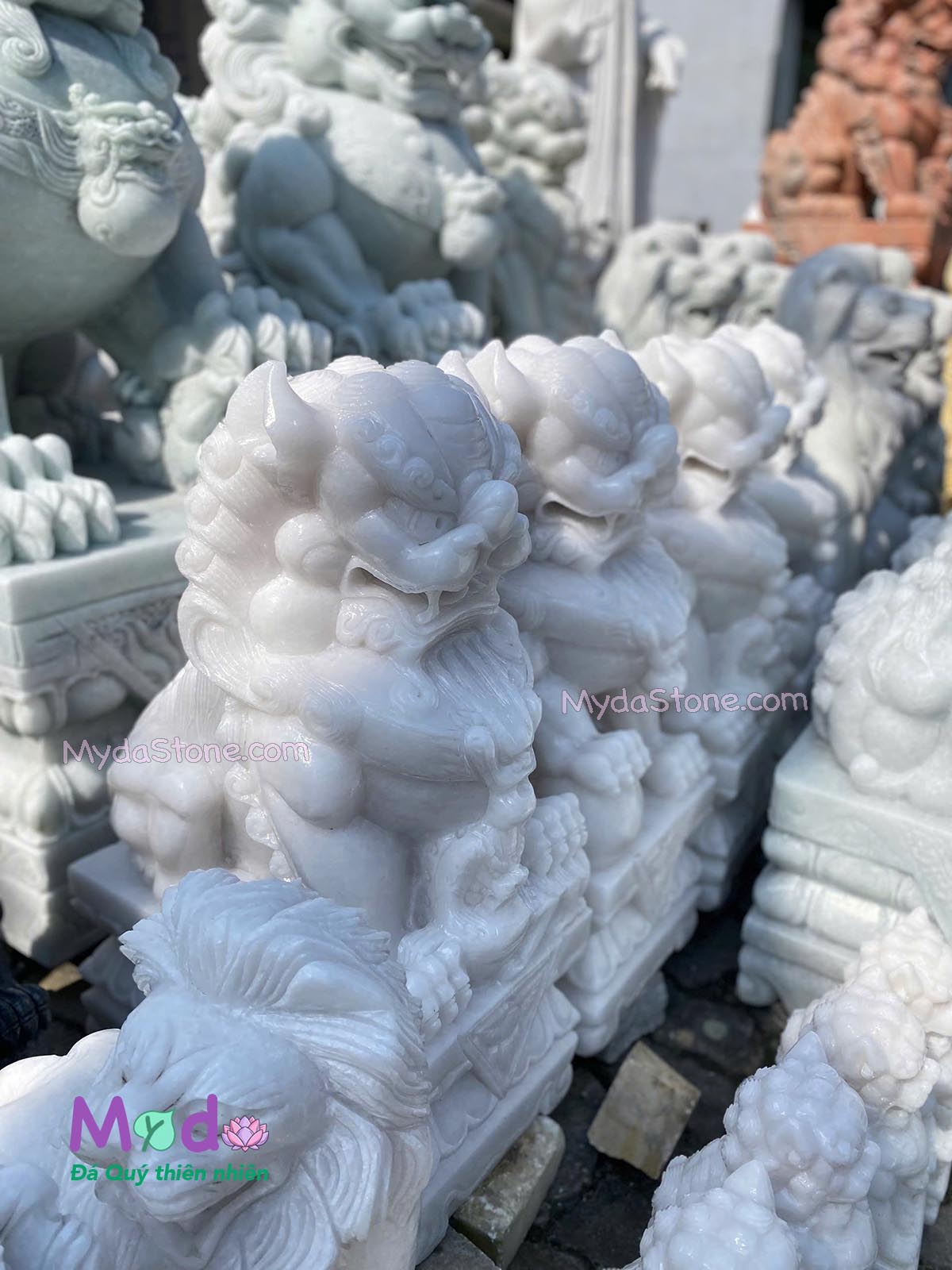 Tượng Kỳ Lân đá Cẩm Thạch Trắng