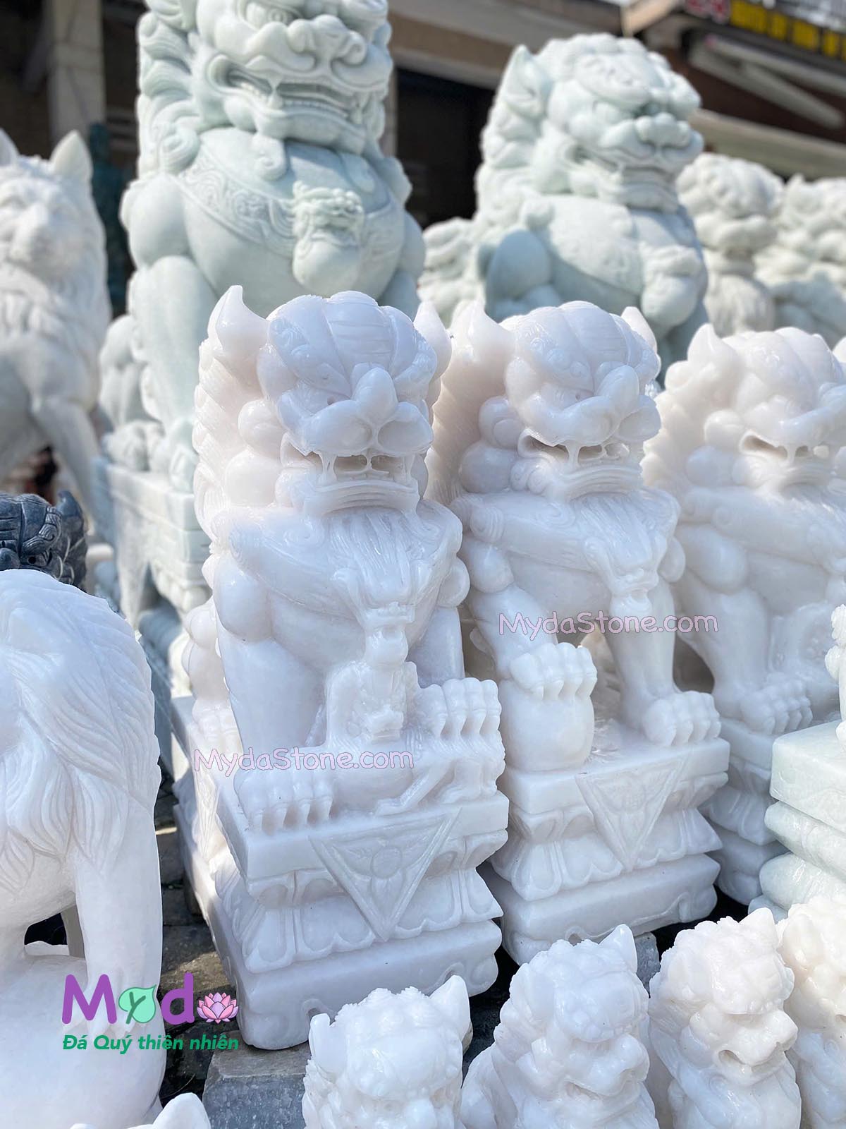 Tượng Kỳ Lân đá Cẩm Thạch Trắng