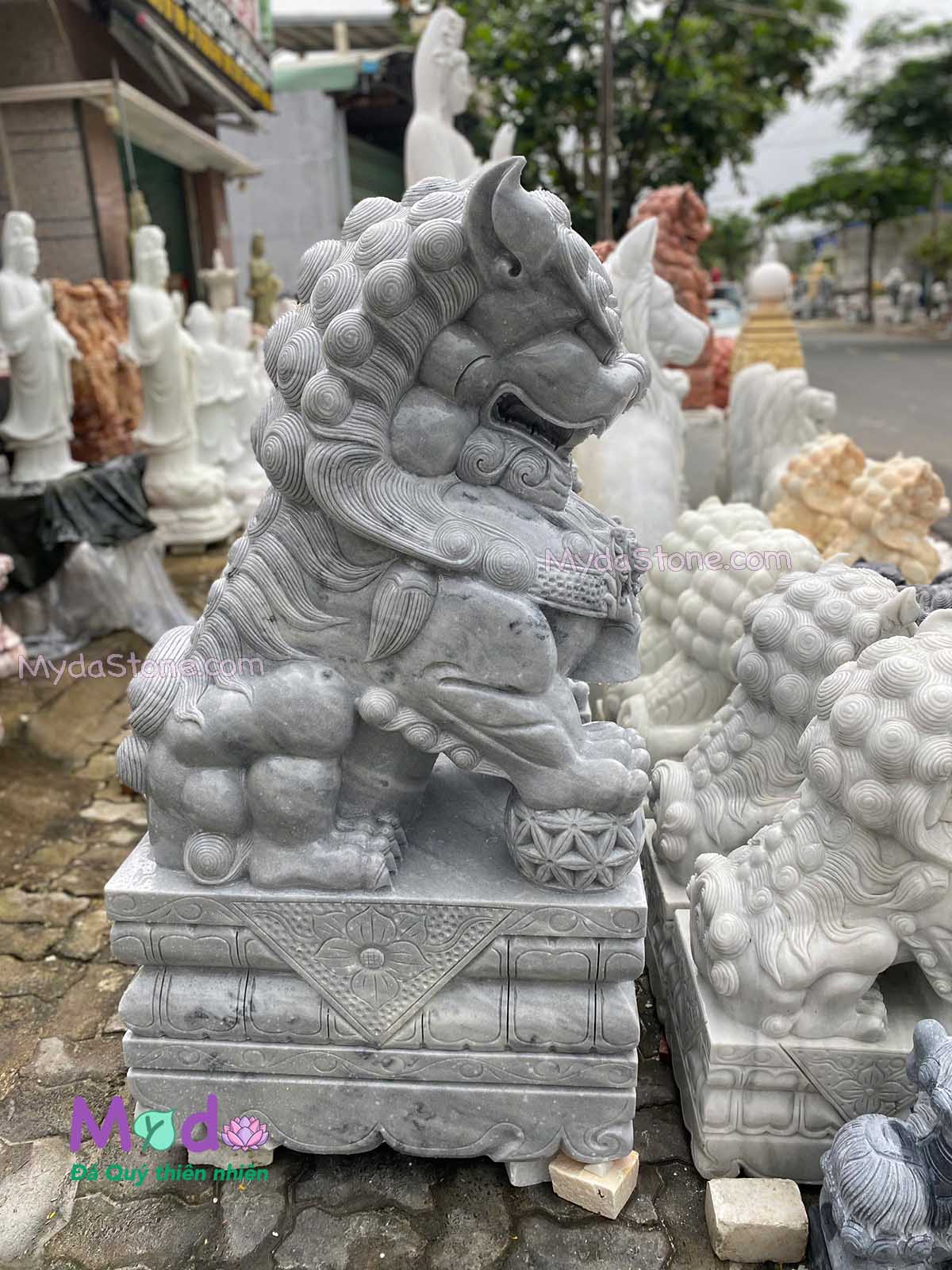 Tượng Kỳ Lân để Lăng Mộ đá Cẩm Thạch Trắng Xám