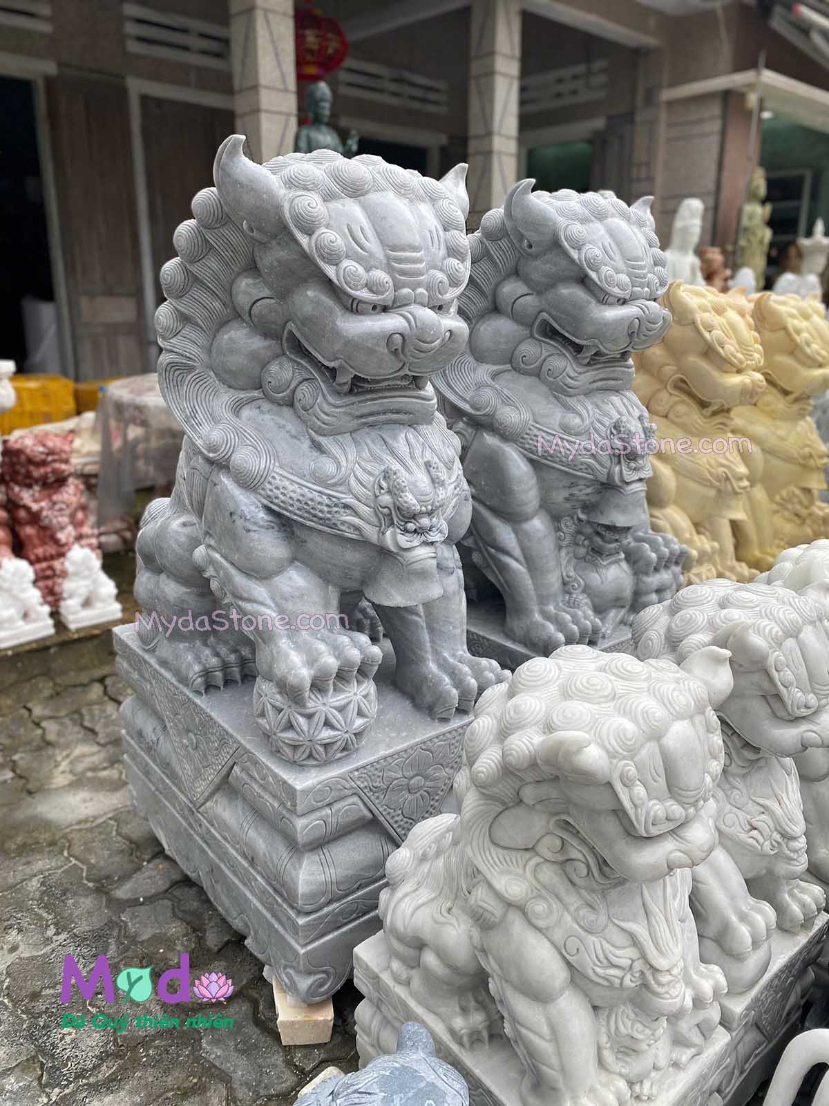 Tượng Kỳ Lân để Lăng Mộ đá Cẩm Thạch Trắng Xám