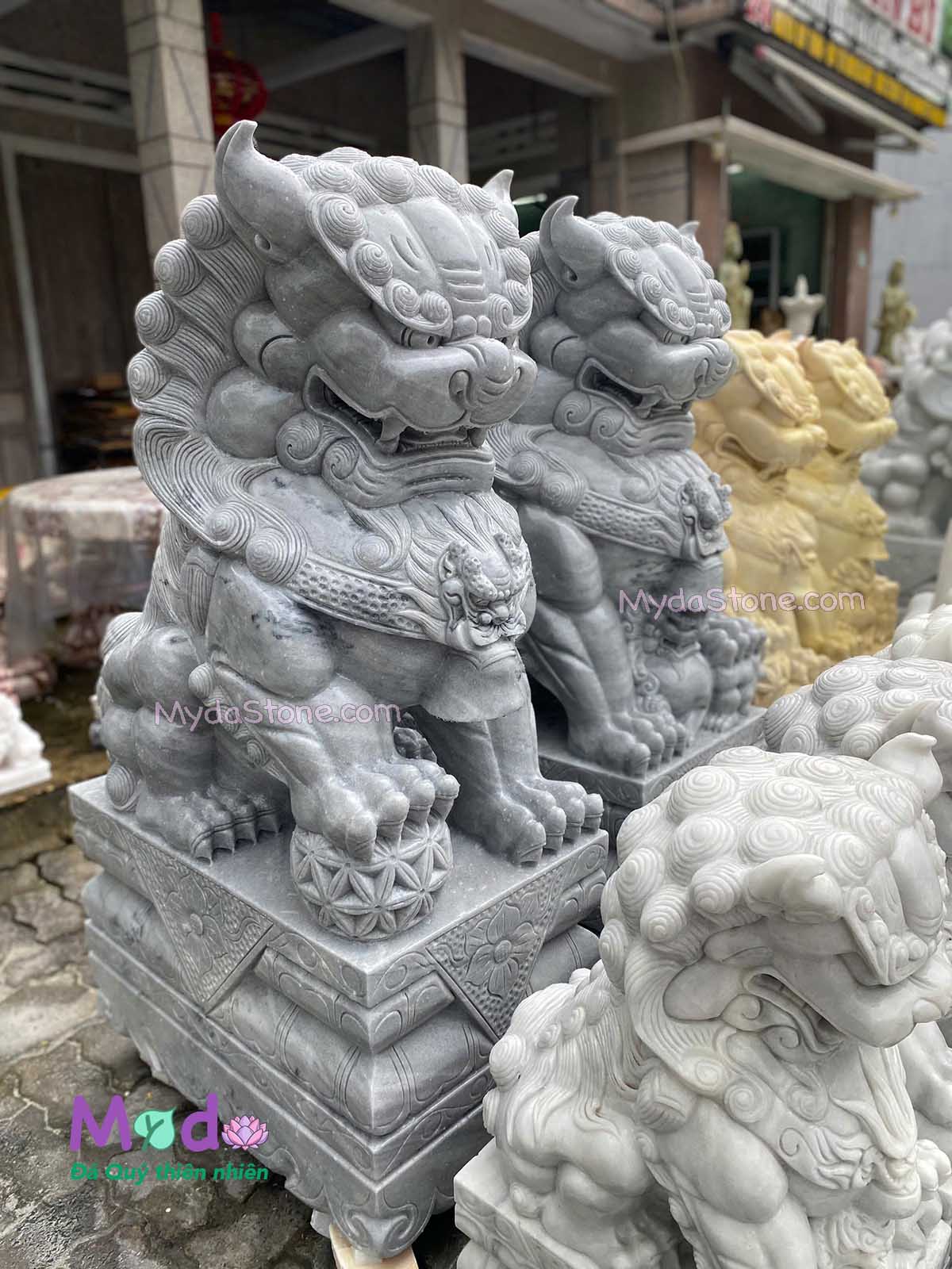 Tượng Kỳ Lân để Lăng Mộ đá Cẩm Thạch Trắng Xám