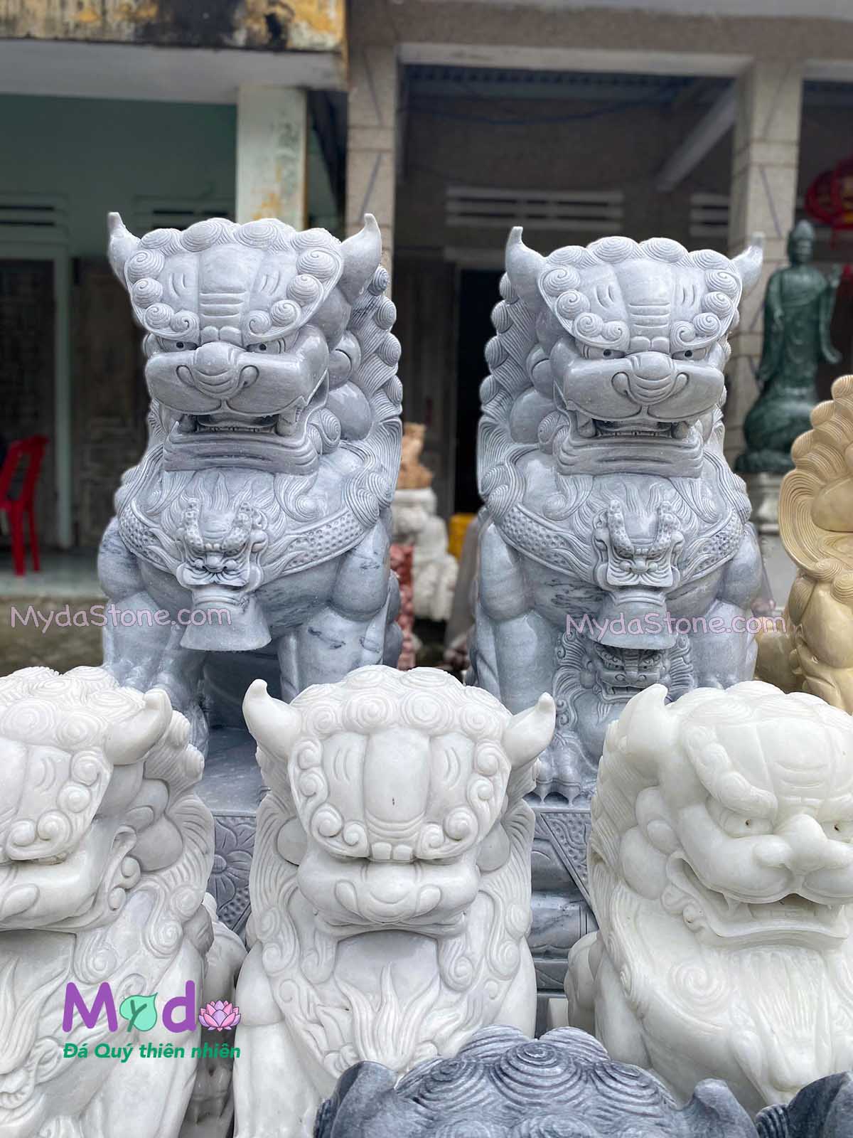 Tượng Kỳ Lân để Lăng Mộ đá Cẩm Thạch Trắng Xám