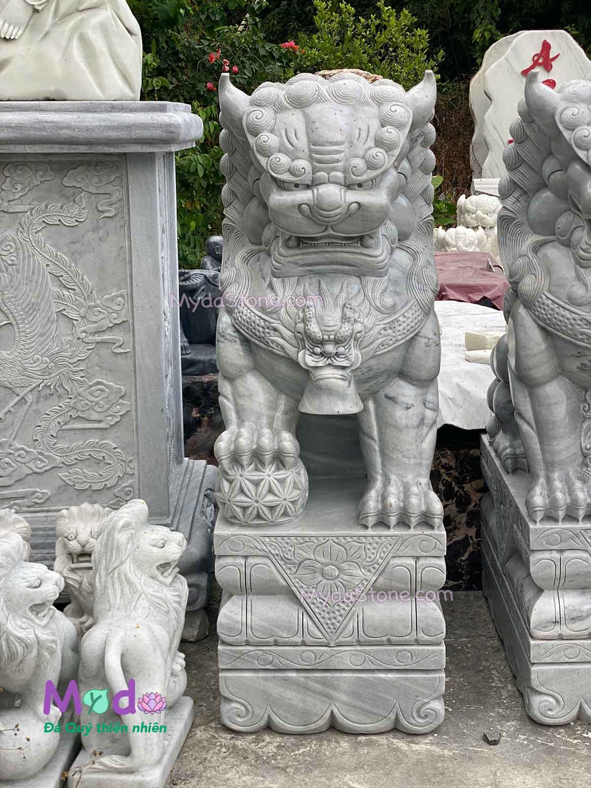 Tượng Kỳ Lân đá Cẩm Thạch Trắng Xám