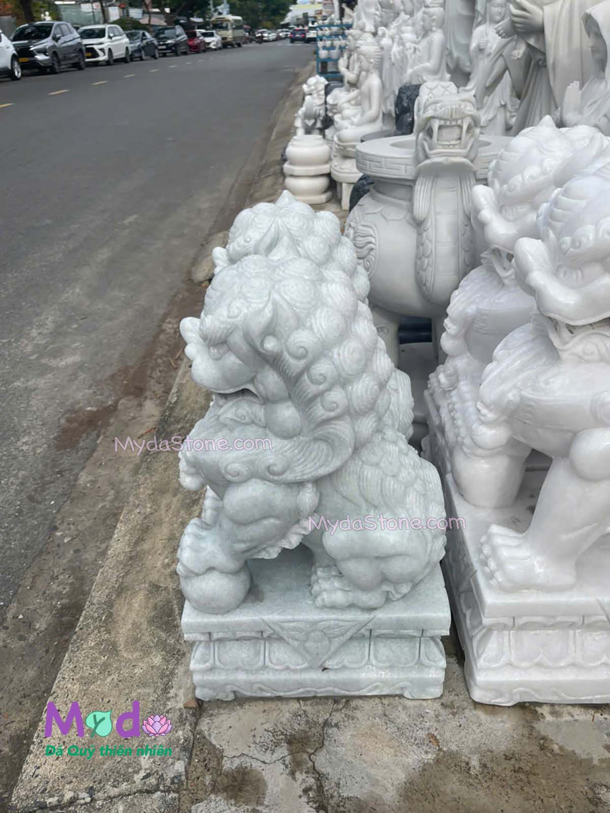 Tượng Kỳ Lân đá Cẩm Thạch Trắng Xanh