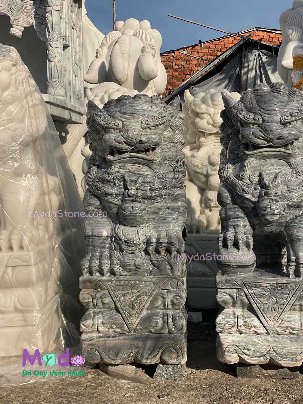 Tượng Kỳ Lân để Lăng Mộ đá Cẩm Thạch Xám