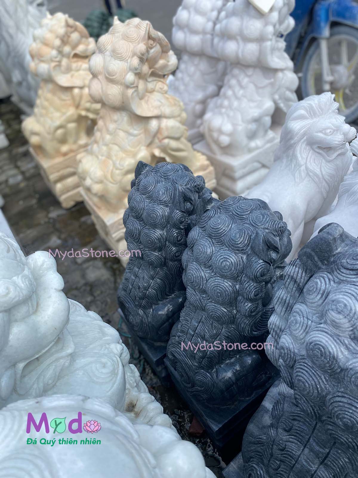 Tượng Kỳ Lân để Lăng Mộ đá Cẩm Thạch Đen
