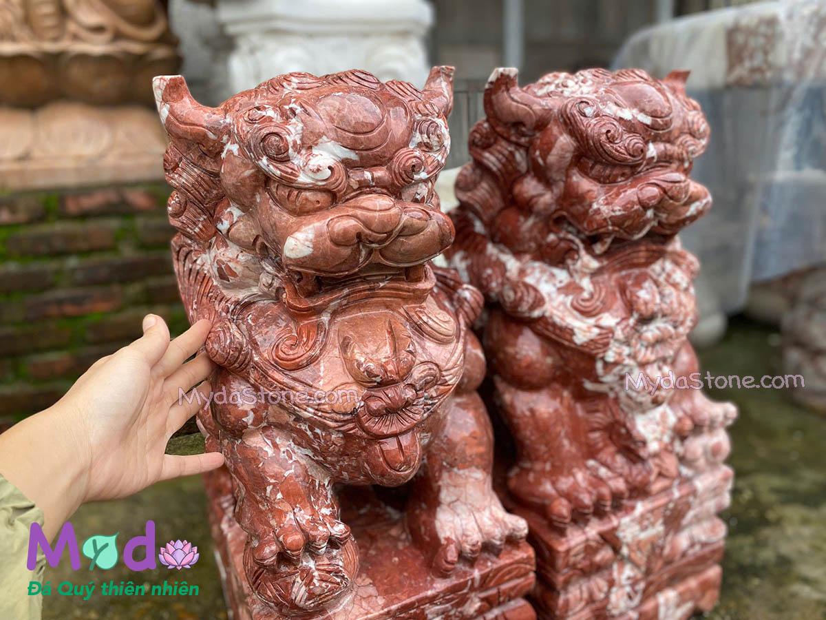 Tượng Kỳ Lân đá Đỏ Thanh Hoá
